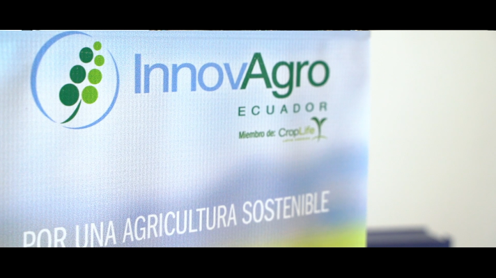 /img/fotos/clientes-reviews/innovagro.png